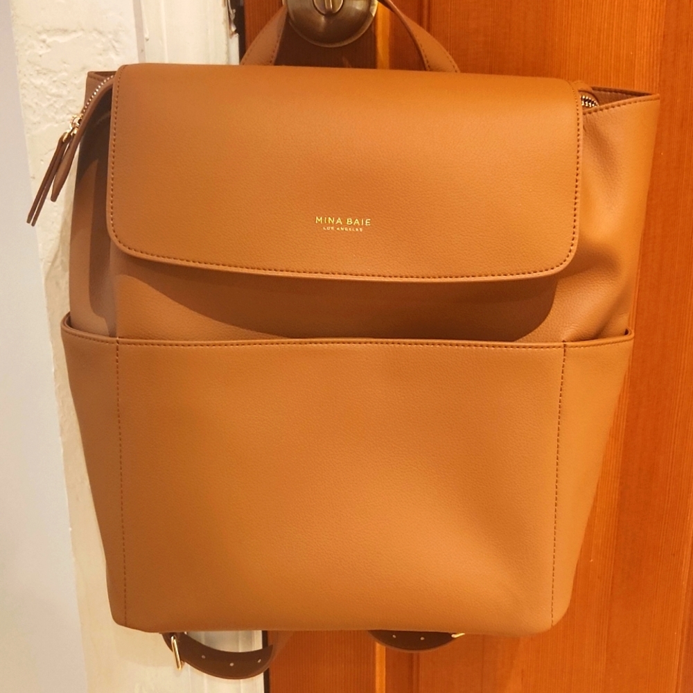 Mina Baie Los Angeles Kinney Vegan Medium backpack